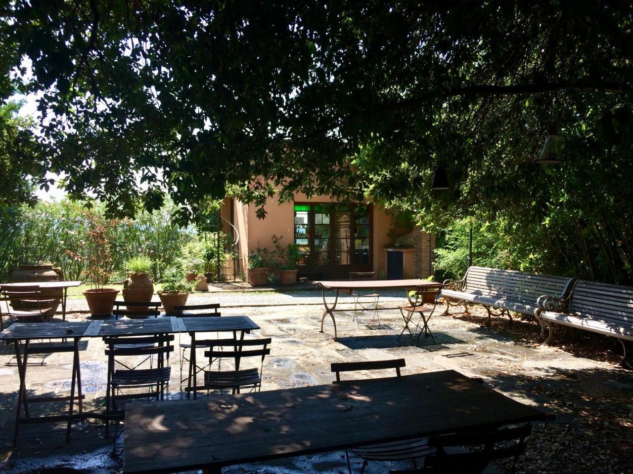 Agriturismo La Palazzina Palaia Exterior photo